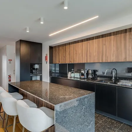 Oceanview Pearl Varino By Madeira *