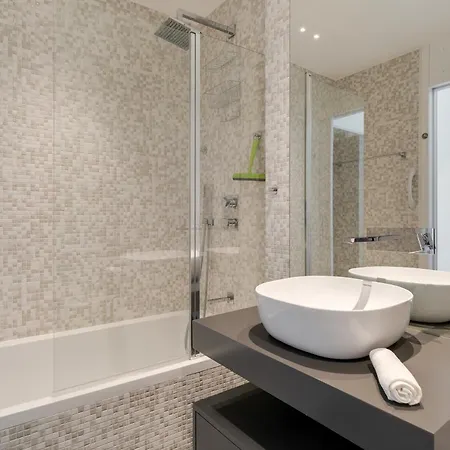 Oceanview Pearl Varino By Madeira *